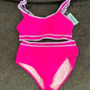 NWT adisputent 2 piece bikini set with high waisted bikini bottoms. Small